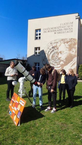 b_800_600_0_00_images_AKTUALNOSCI_smiernicki_2025_03_29_Czesciowe_zacmienie_Slonca_08.jpg